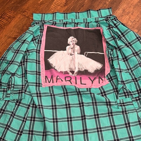 NWT UpCycled Graphic Flannel Size Girls XL 14/16 or Adult XS - Picture 5 of 11